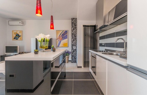 Iz House | Amazing home in Veli Iz with WiFi