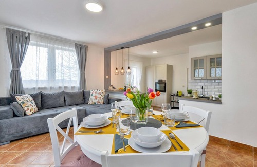 Ivanec House | Amazing home with swiming pool