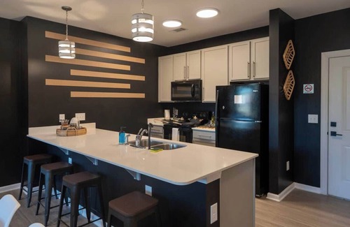 Spartanburg Apartment | Amazing location, 2 King beds, Modern loft