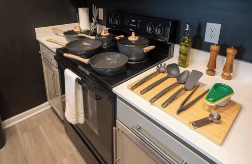 Spartanburg Apartment | Amazing location, 2 King beds, Modern loft