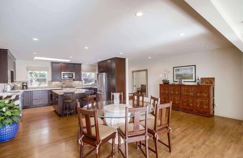 Bay Park House | Amazing ocean & bay views, summer fireworks, A/C