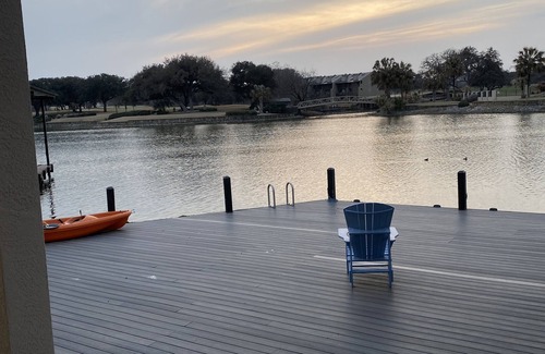 Horseshoe Bay West House | Amazing spot on the lake across from #12 Applerock tee box!nSleeps 10-12 people