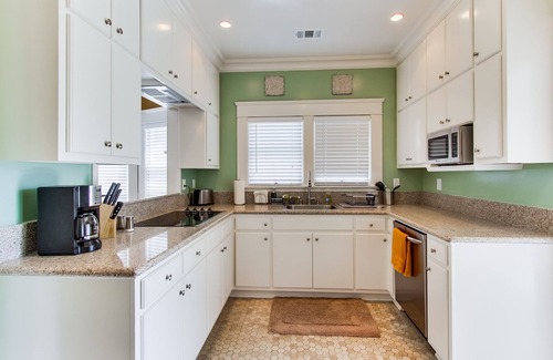 Sherman Heights House | Amazing Urban Oasis - Close to Everything!