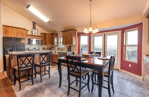 Julian House | Amazing Views - Near Town - Secluded 2.5 Acres - Games - Pets Allowed