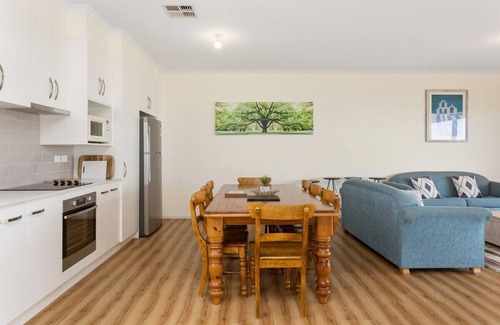 Aldinga Beach House | Amazing waterfront views 4 bedrooms 2 bathrooms NBNnDirect access to the beach