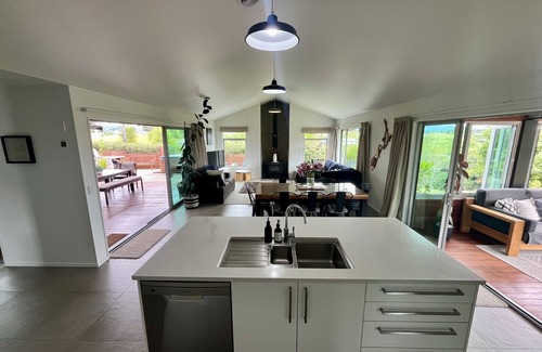 Redwood Valley House | Ambience in Appleby