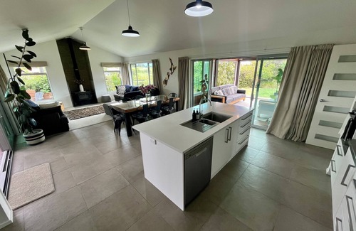 Redwood Valley House | Ambience in Appleby