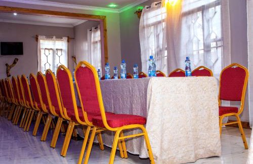 Kimana Hotel | Amboseli Likizo Lodge