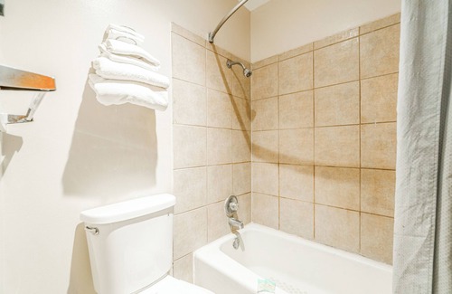 Colorado City Hotel | American Inn by OYO Colorado City I-20