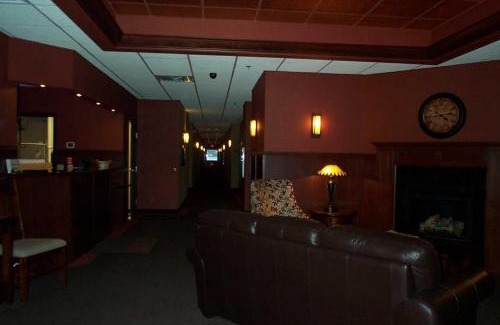 Big Lake Hotel | Americas Best Value Inn Big Lake Becker