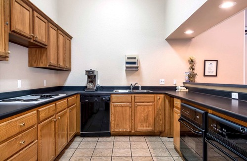 Paris Hotel | Americas Best Value Inn Paris