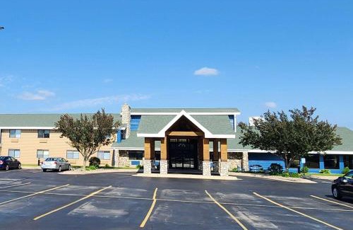 Austin Hotel | AmericInn by Wyndham Austin