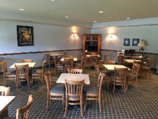 Fulton Hotel | AmericInn by Wyndham Fulton Clinton