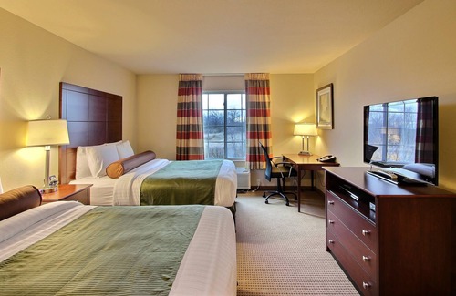 Oshkosh Hotel | AmericInn by Wyndham Oshkosh