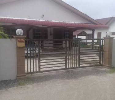 Nibong Tebal House | AMIMAS HOMESTAY