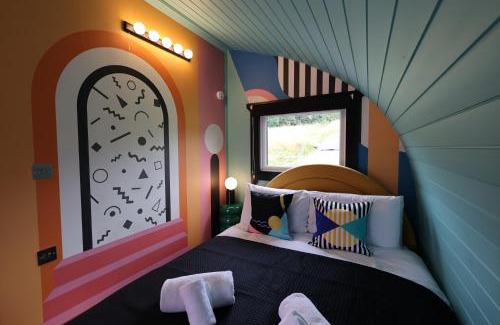 Wistow Apartment | Ammonite Glamping Pod & Hot Tub