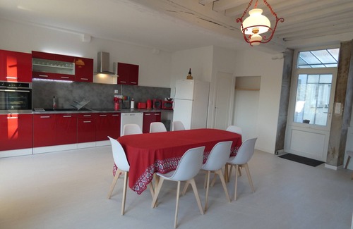 Guillon House | Ammonites : Charming cottage in Burgundy