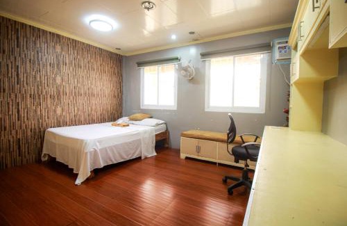 Urdaneta City Bed & Breakfast | Amor Building - Urdaneta City
