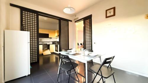 Arezzo Apartment | Ampio appartamento con vista monti Wi-Fi veloce, self check-in, vicino stazione e centro