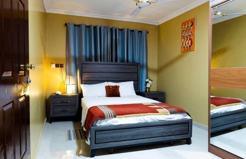 Pokuase House | Ampric GuestHouse and Lounge