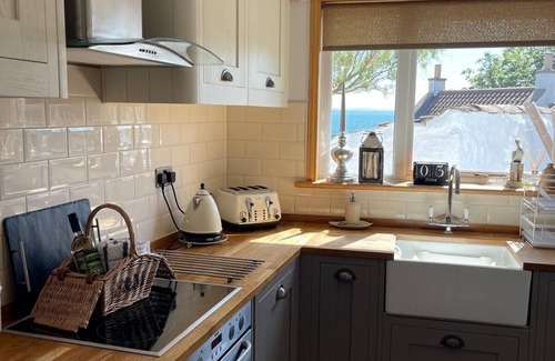 St Monans Cottage | An Idyllic cottage in St.Monans with sea views.