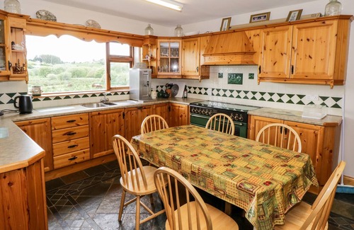 Drumaveil North Cottage | AN MAIDE BÁN, family friendly in Cootehill, County Cavan