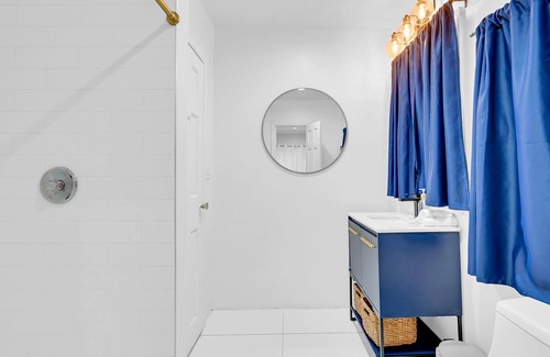 Englewood House | An Oasis 15 min from Uptown Manhattan NYC!