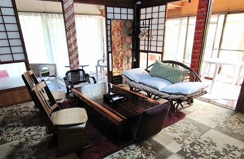 Katori House | An old folk house guesthouse for families surrounded by nature, which was also used for shooting commercials for major game companies