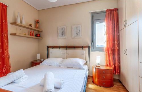 Anavyssos Apartment | Anavissos Seaview Holiday Home