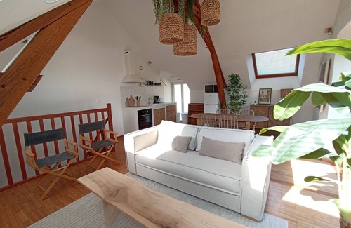 Vou House | Ancien Studio D'artiste à la Campagne