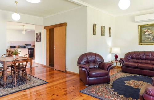 Bremer House | Angas Cottage Strathalbyn