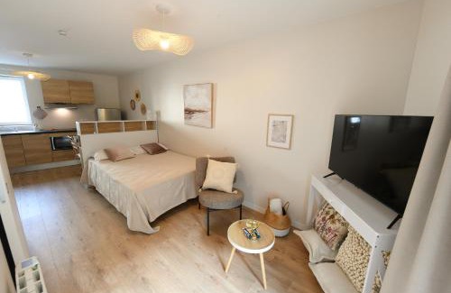 Arbent Apartment | Ange - Wifi, Terrasse, parking à proximité, mon séjour à Arbent