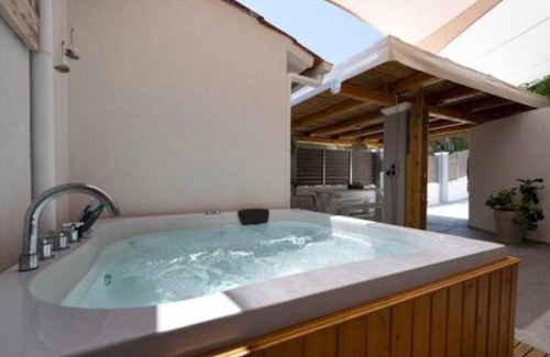 Petriti House | Angel luxury villa