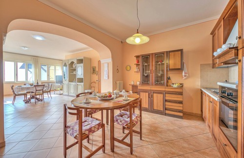 Cecina House | Angela -terrace & Beautiful View Lake