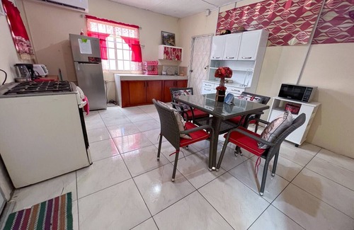 San Juan House | Angelene's place - Oui Papa!