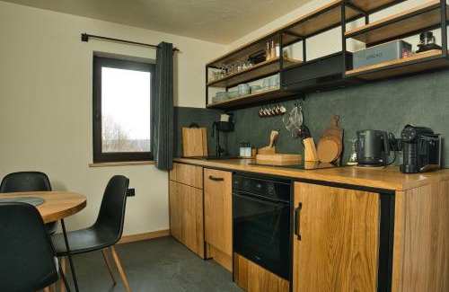 Zagorz Ski Chalet | Anielskie Wzgórze Domek z Widokiem & Kuźnia Skarbów