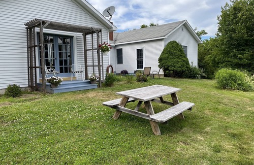 Blue Hill House | Anne's - Comfortable and quiet - 32 miles to Acadia