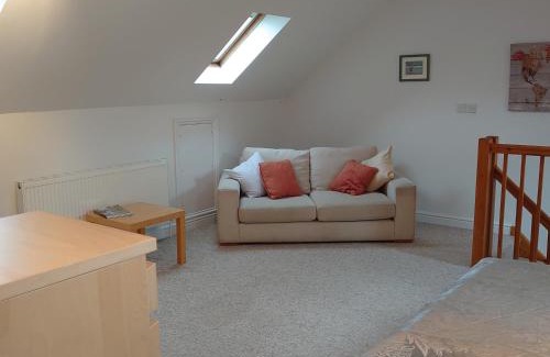 Cherhill Apartment | Annexe in Cherhill, opposite Cherhill White Horse