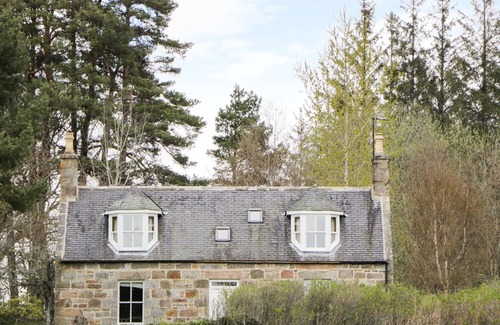 Aberlour Cottage | ANNFIELD, pet friendly, character holiday cottage in Archiestown