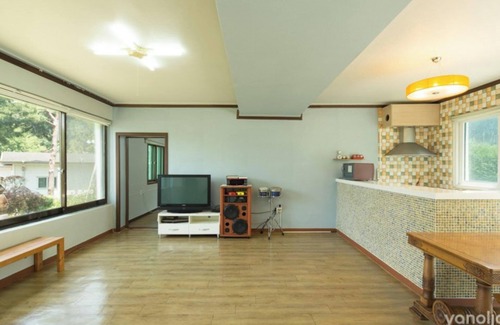 Anseong House | Anseong Songjiwon Pension