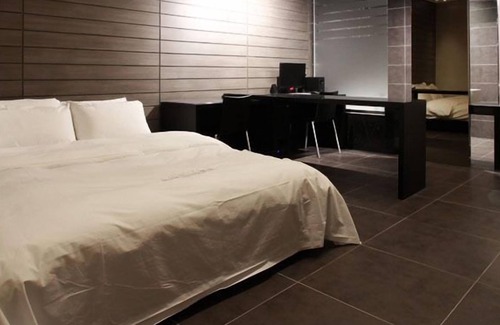 Baekseok-dong Hotel | Antives Hotel