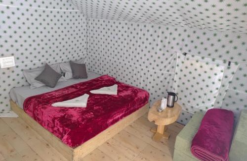 Kasol Hotel | Anupam River Side Camps And Cottage