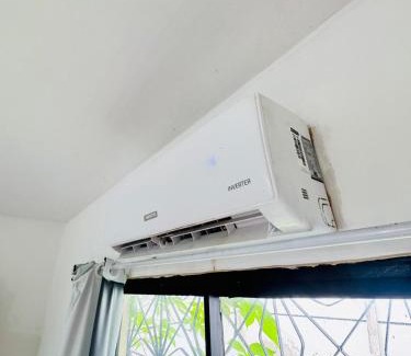 Sobral Apartment | Ap em bairro nobre com garagem e ar