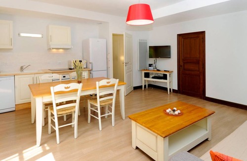 Saint-Vincent-de-Cosse Apartment | Apartment ∙ 1 bedroom ∙ 6 guests