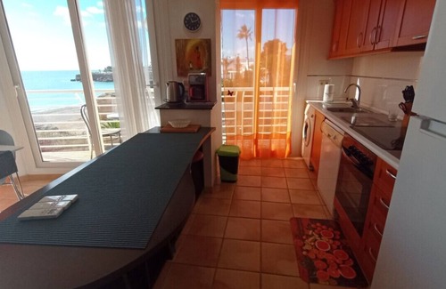 Vinaros Apartment | APART FRONT SEA WITH POOL 10 M. BEACH 4 PERS.