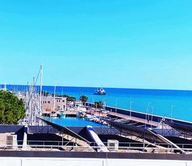 Burriana Apartment | Apart Port Arenal con terraza y piscina