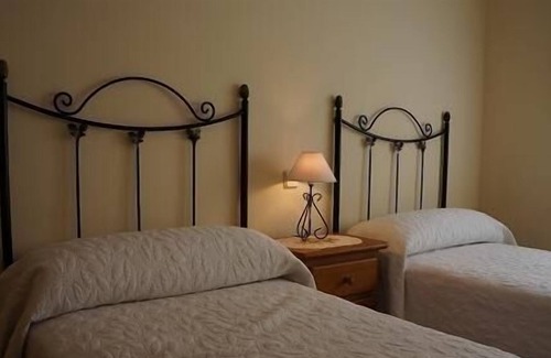 Noviales Cottage | Apart. THE ERAS SIERRA DE AYLLON A (4 PEOPLE)