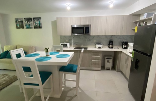 Punta Leona Apartment | Apartamento Completo a Pocos Metros de la Playa con Piscina