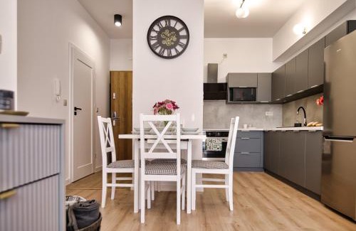 Zator Apartment | Apartament Lider 41 by Housine