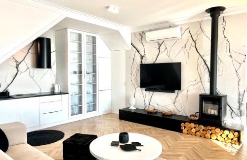 Wilkasy Apartment | Apartament Masuria Sky w Nautica Resort z widokiem na jezioro Niegocin